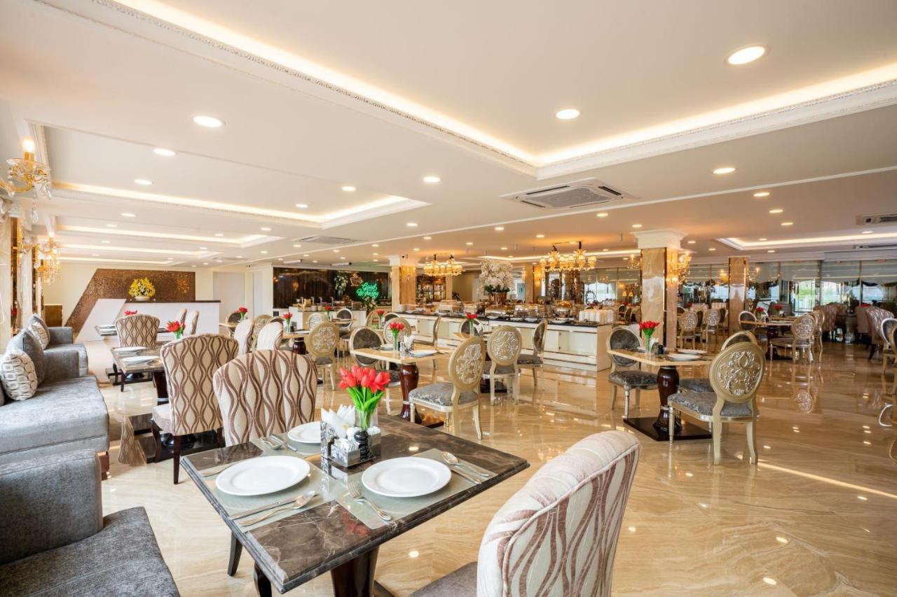 Lk Emerald Beach - Sha Extra Plus Pattaja Kültér fotó The restaurant