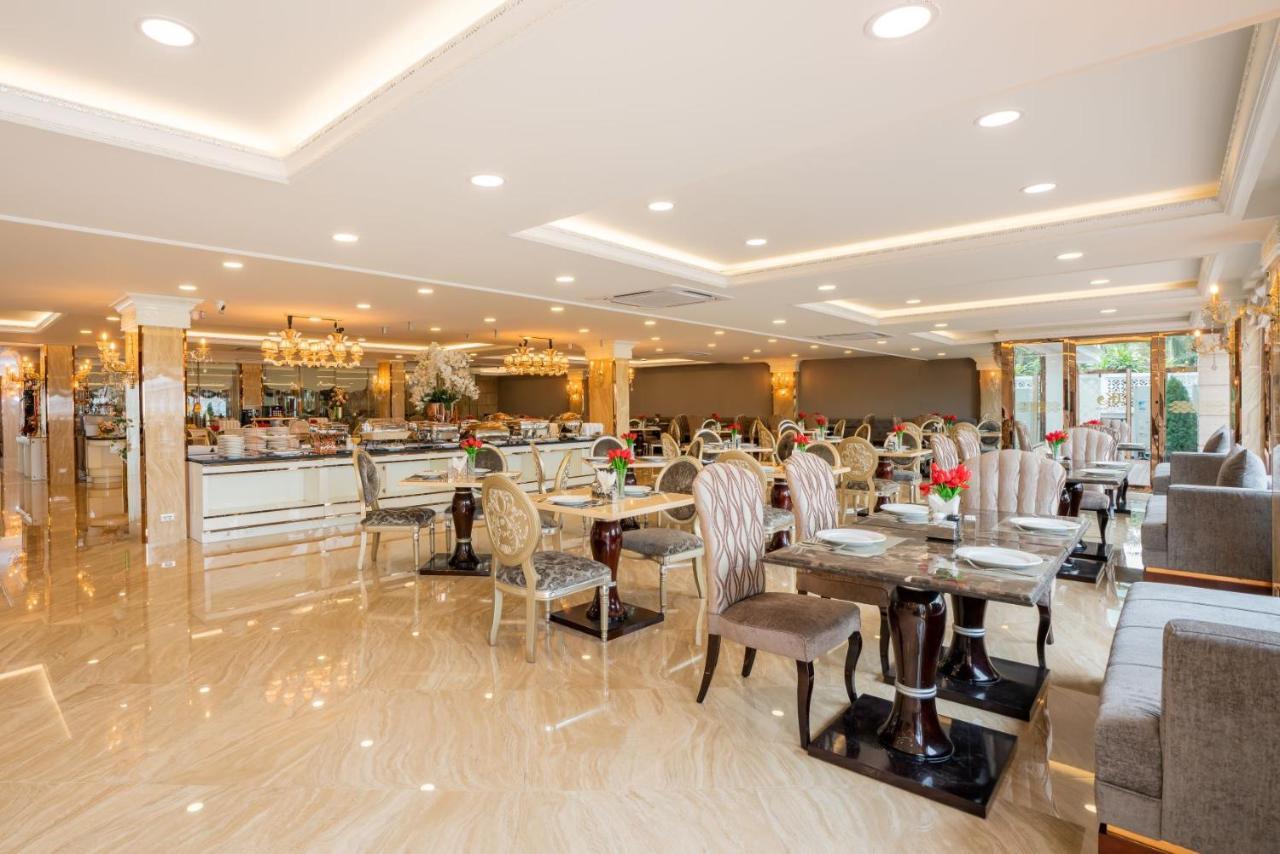 Lk Emerald Beach - Sha Extra Plus Pattaja Kültér fotó The restaurant