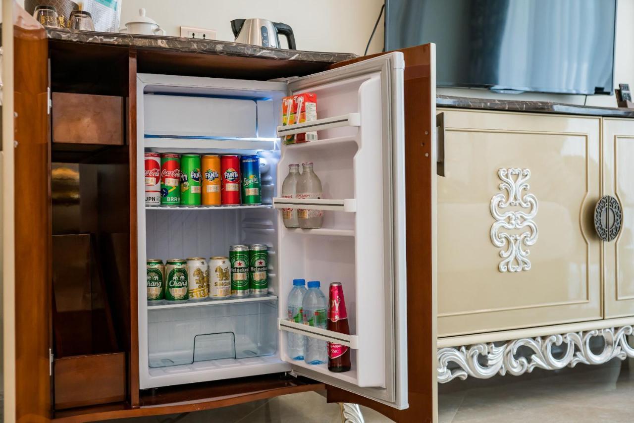 Lk Emerald Beach - Sha Extra Plus Pattaja Kültér fotó A mini-bar in a hotel room