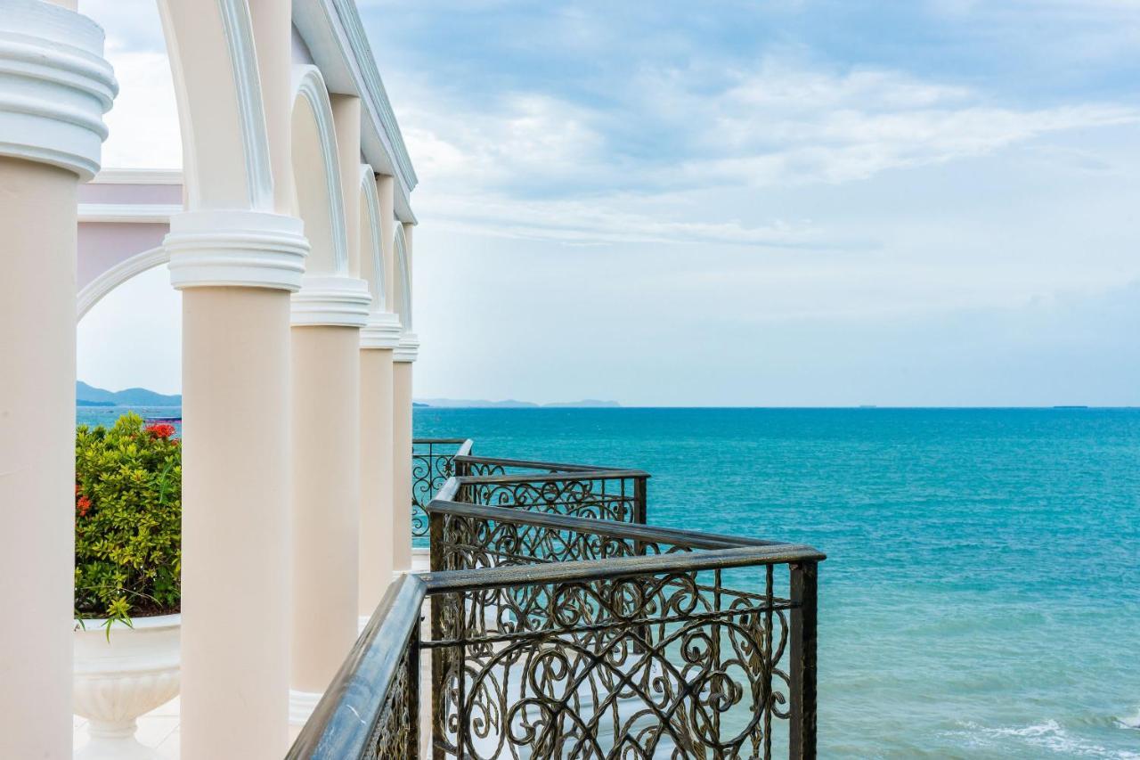 Lk Emerald Beach - Sha Extra Plus Pattaja Kültér fotó Balcony with sea view