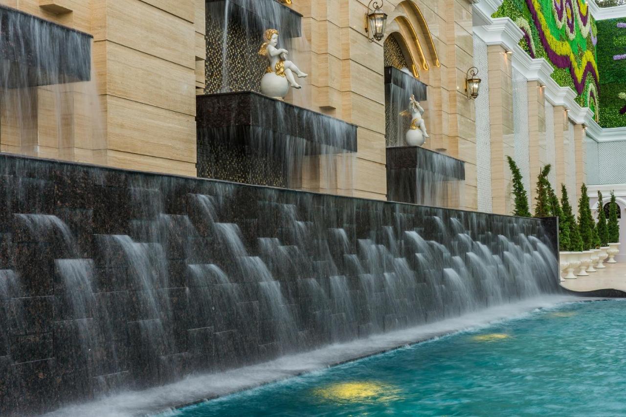Lk Emerald Beach - Sha Extra Plus Pattaja Kültér fotó Fountains at the Bellagio